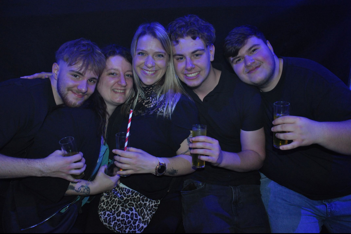 Vollbild FLASHBACK PARTY