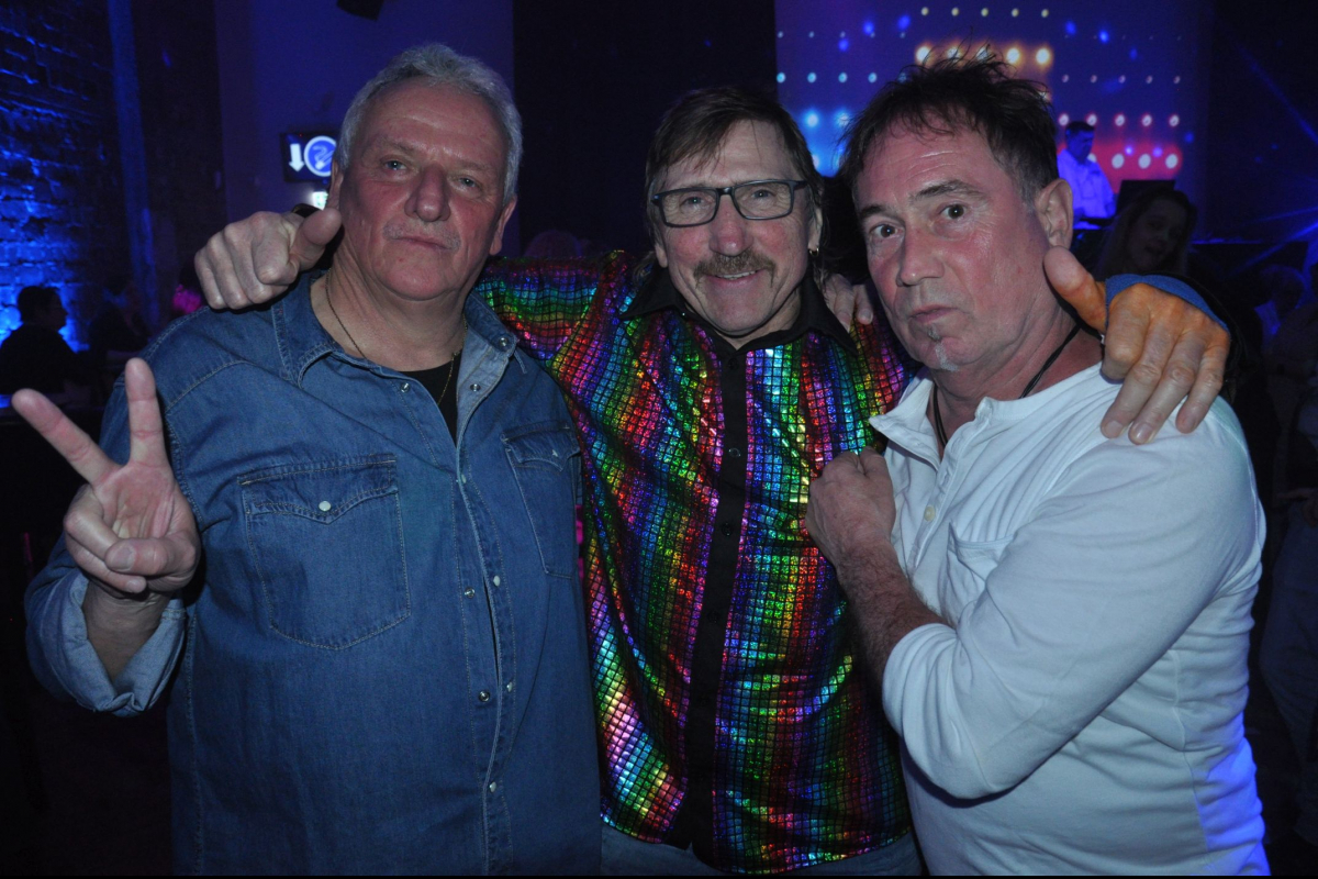 Vollbild FLASHBACK PARTY