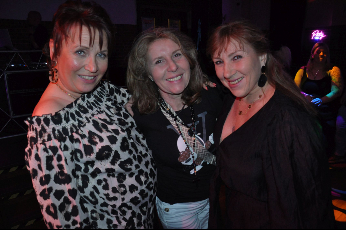 Vollbild Es war im Storms söben die Everybody Dance Now – Best of 90s, 2000s & 2010s.