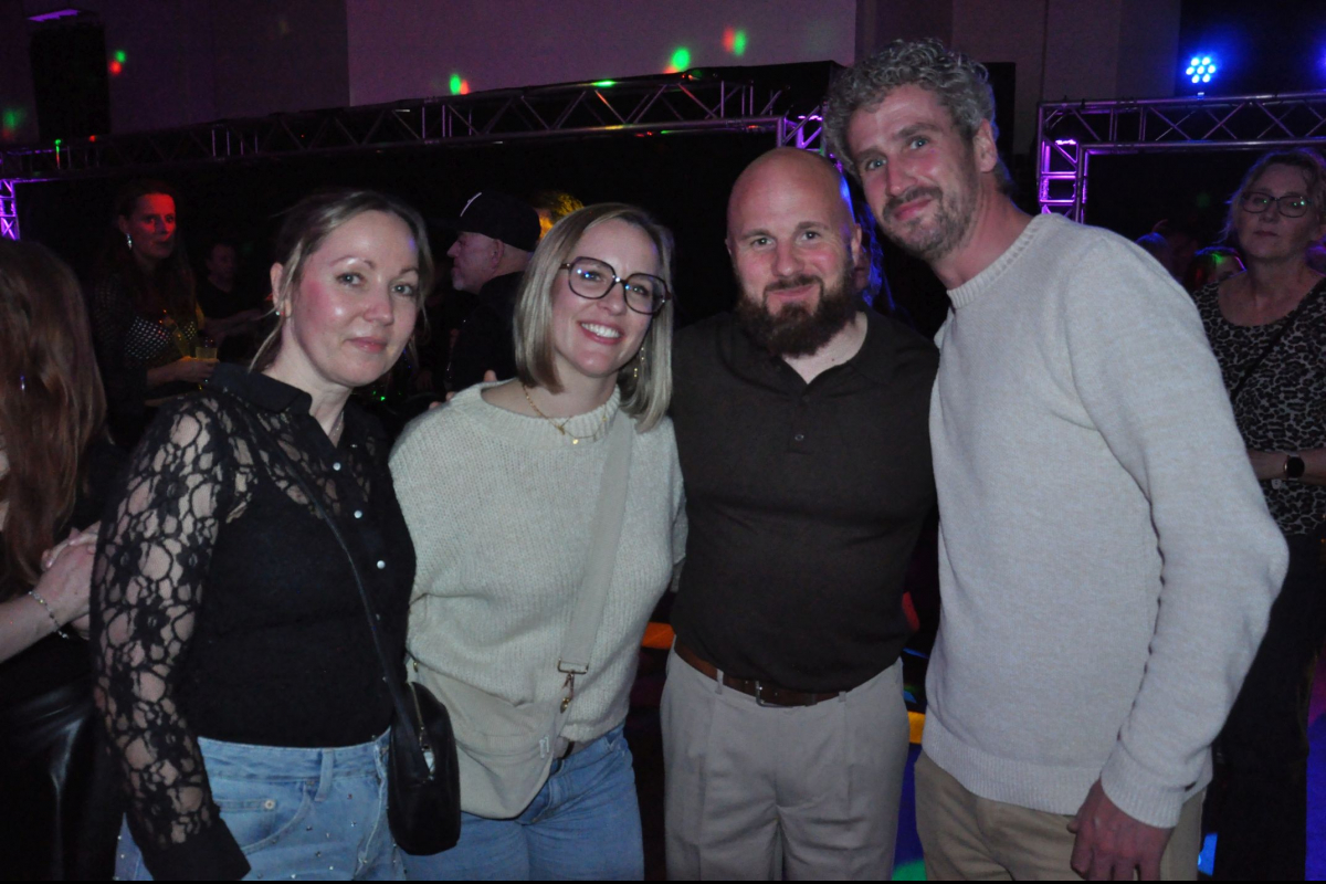 Vollbild Es war im Storms söben die Everybody Dance Now – Best of 90s, 2000s & 2010s.