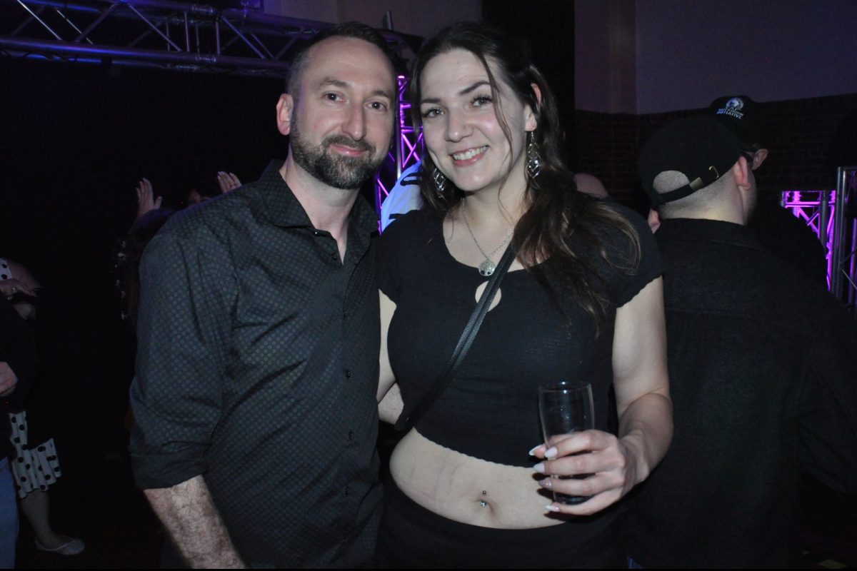 Vollbild Es war im Storms söben die Everybody Dance Now – Best of 90s, 2000s & 2010s.