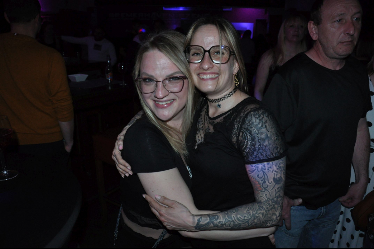 Vollbild Es war im Storms söben die Everybody Dance Now – Best of 90s, 2000s & 2010s.