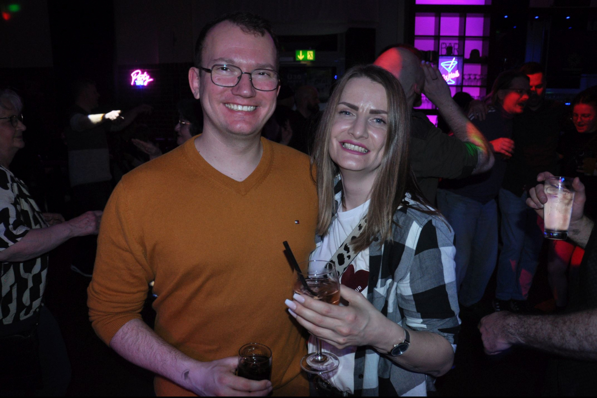 Vollbild Es war im Storms söben die Everybody Dance Now – Best of 90s, 2000s & 2010s.